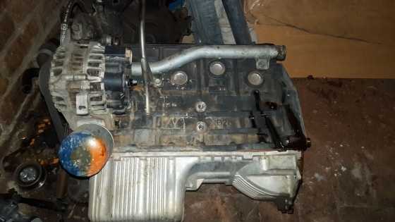 Hyundai Tucson G4GC engine breaking for spares