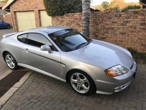 Hyyndai Tiburon V6 silver