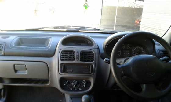 i am selling car please contact jeffery  0732839204 or 0786003717 or 0761959274