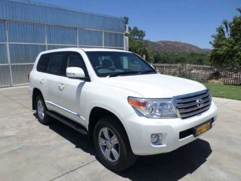 IAG B6 Armored 2015 Toyota Land Cruiser 200