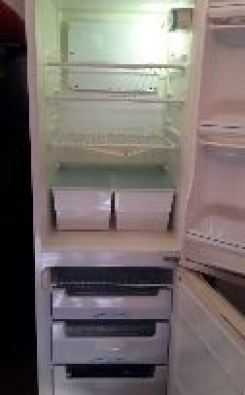 Ignis fridgefreezer for sale