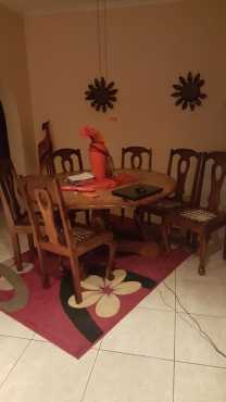 Imboya diningroom set