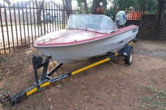 Impala speed boat with fish finder