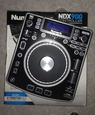 In great condition Numark NDX 900 USB CDJ, Numark NDX 400 USB CDJ and Bheringer Xylem 1202FX Mixer..