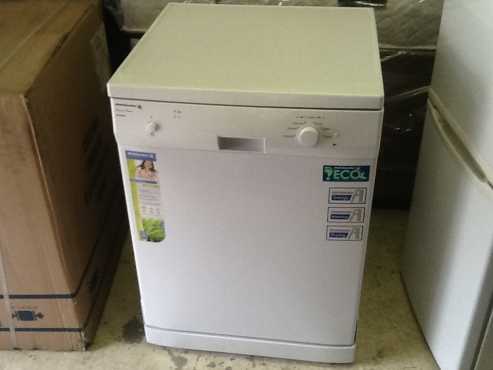 In New Condition Kelvinator 12 Plate Dishwasher Model KD12WW1