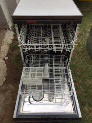 Indesit dishwasher