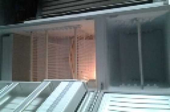 Indisit fridge freezer l270l