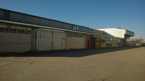 Industrial Building 2500 m2 TO LET in Powerville, Vereeniging