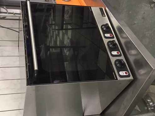 INDUSTRIAL CONVECTION OVEN