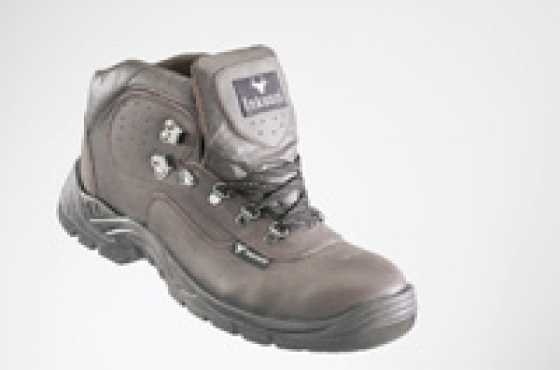 Inkunzi 6503 safety boots available at Phoenix industrial