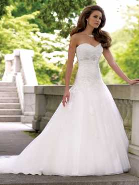 International designer wedding gowns salehire