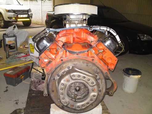 INTERNATIONAL HARVESTER 345 MOTOR AND GEARBOX