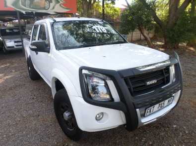 isuzi kb250 Double cab  2011 with bullbar