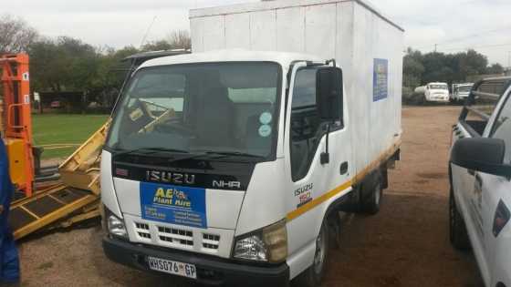 Isuzu 150, 3 ton, box body