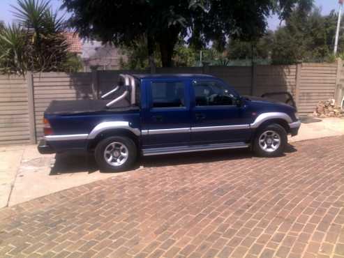 ISUZU 1998 KB 260 petrol