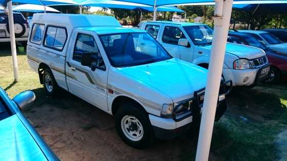 Isuzu 2.3 like new must see.