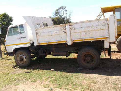 ISUZU 6 CUBE TIPPER ON THE ROAD