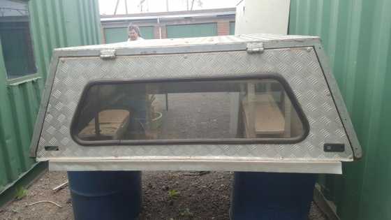 Isuzu Double Cab Canopy (Negotiable)