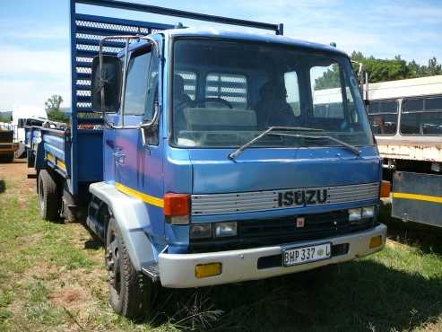 ISUZU F8000 TRUCK