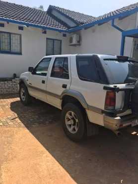 isuzu frontier 3.2 4x4 petrol 340k km