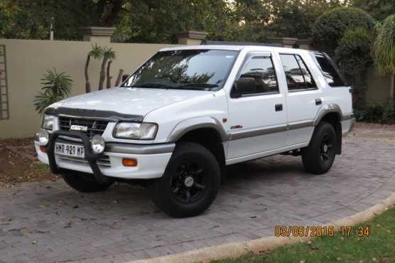 Isuzu Frontier 3.2 V6 4x2 clean car