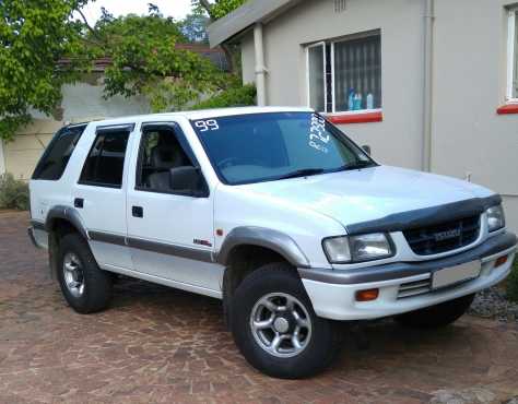 Isuzu Frontier 3.2 v6 Petrol - 1999 Model..