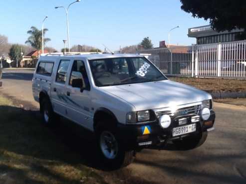 Isuzu KB 280 DC 4X4