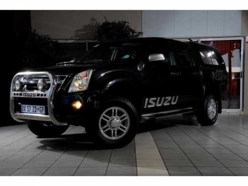 Isuzu KB 300TDI double cab 4x4 LX for sale in Gauteng