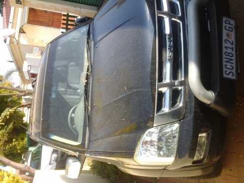 Isuzu kb 350 lx
