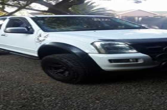 Isuzu kb 350 lx Petrol