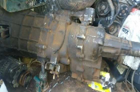 Isuzu kb280 gearbox 6500