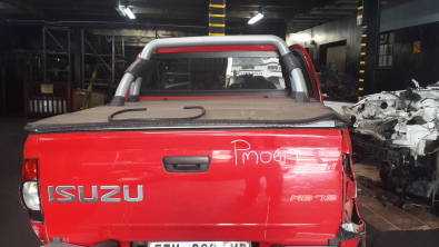 ISUZU KB72 2.4i