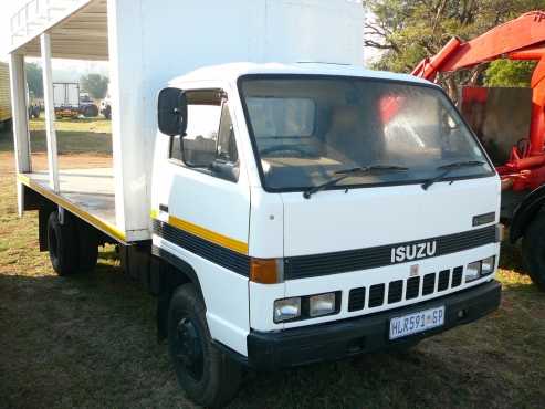 ISUZU N4000 4 TON TRUCK