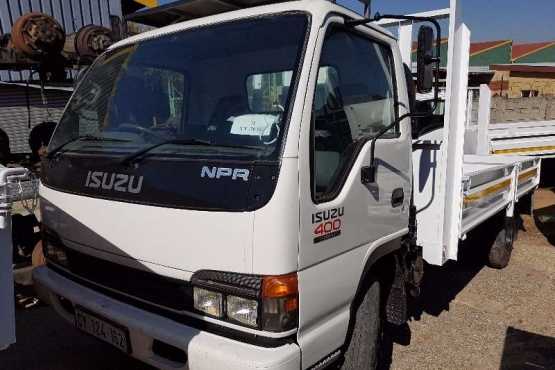 Isuzu NPR400