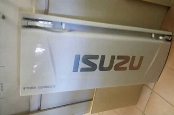 isuzu tailgate