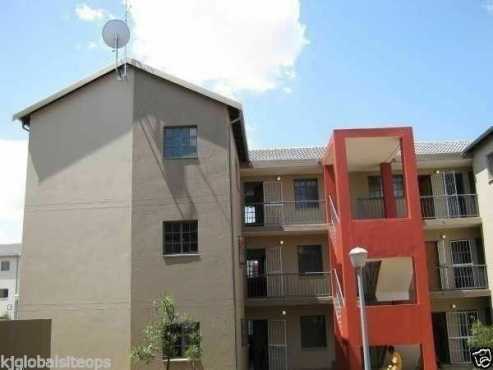 JABULANI 2Bedroomed flat to let for R3500 excl water pre-paid electricity