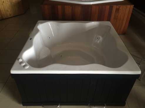 Jacuzzi - 4 Seater