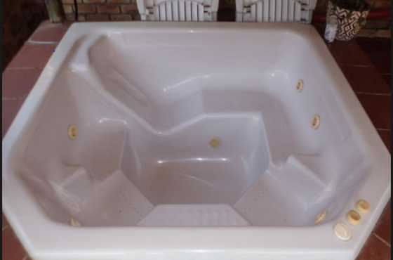 Jacuzzi for sale