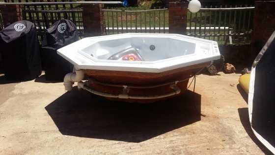 Jacuzzi for sale