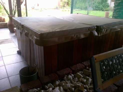 Jacuzzi in good condition for sale