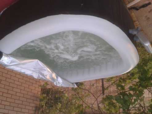 Jacuzzi  inflatable bubble spa