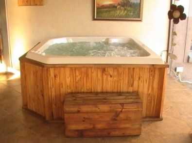 Jacuzzis For Sale ranging from 4 seater, 6, 8 - 12