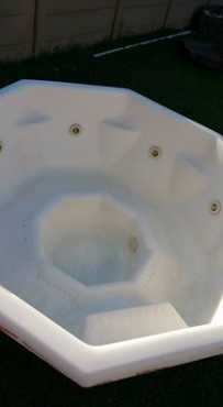 Jacuzzy 6 seater