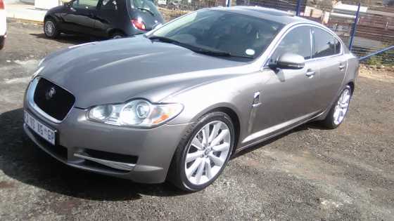 Jaguar xf 3.0d s premium luxury, Leather Interior, Sunroof, Sensor, Bluetooth, 5-Doors, Factory AC,