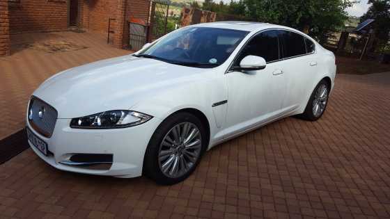 Jaguar XF Premium Lux 2.0 i 4