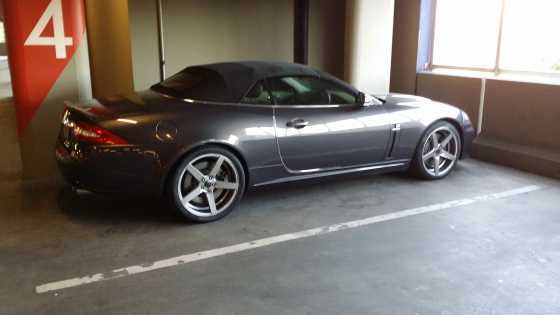 jaguarXKR2010