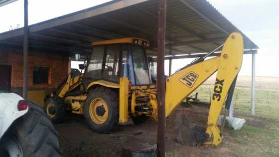 JCB TLB