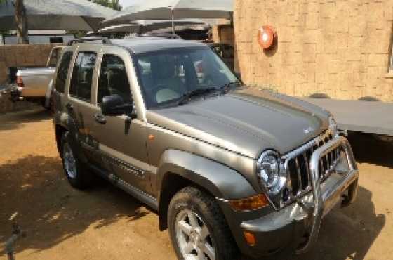 jeep cherokee 2005