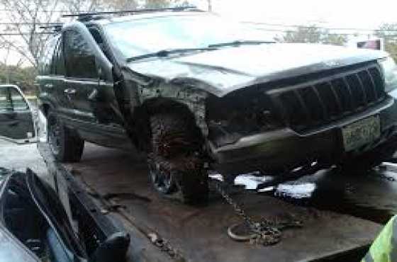 Jeep Grand Cherokee W.J stripping for spares