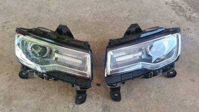 JEEP GRAND CHEROKEE XENON HEADLIGHTS- 20112012